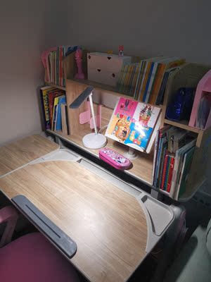 二胎爸爸经验谈:生活诚品儿童桌椅和护童哪个好?哪个材质好