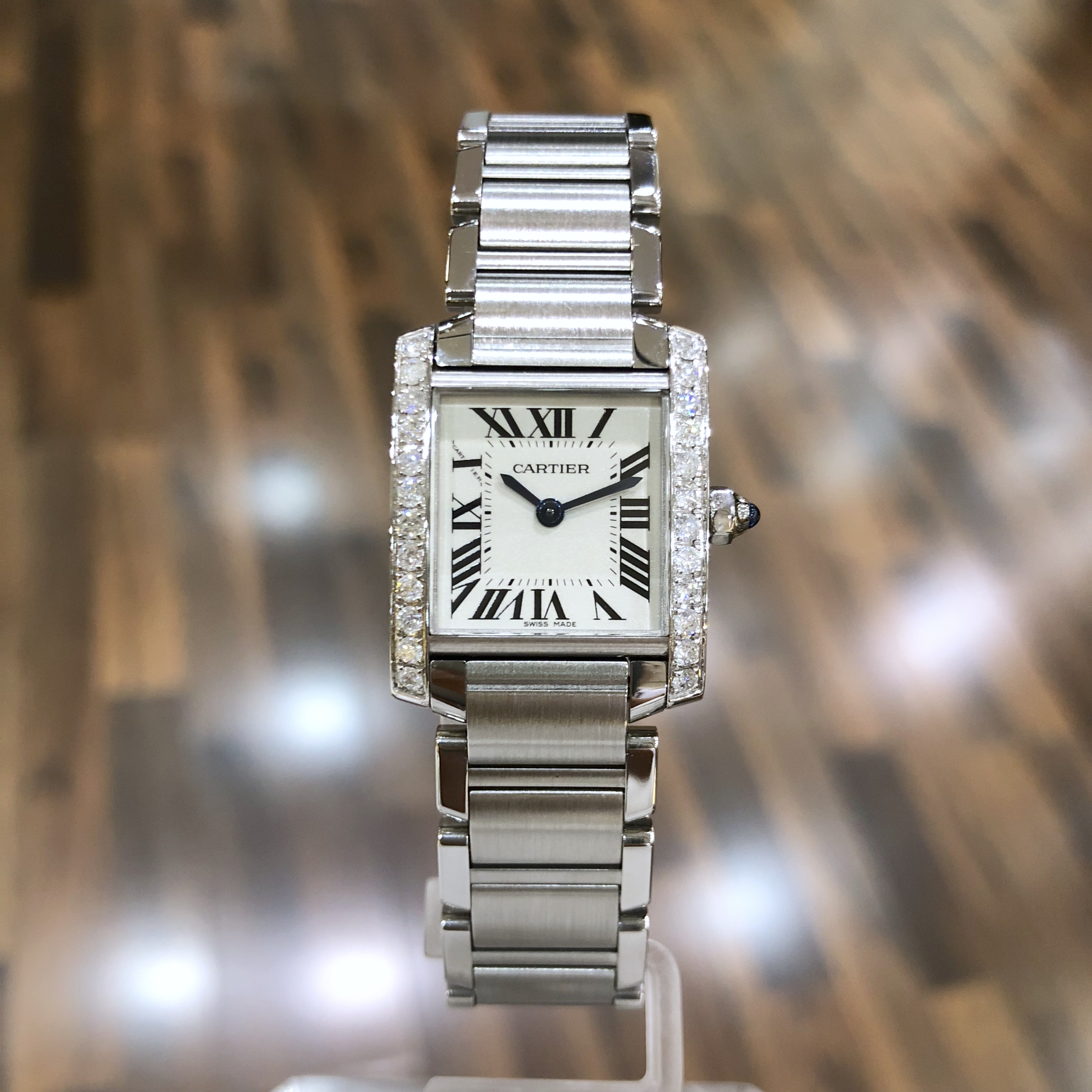 [免费送检][9.5新]卡地亚坦克系列卡地亚手表女表石英精钢后钻