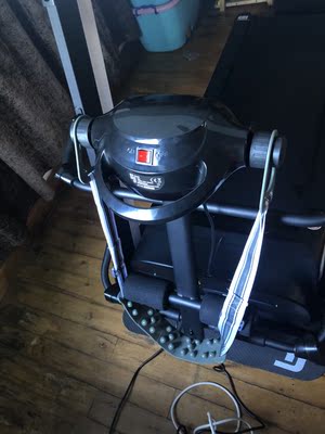 老铁揭秘,锐步和亿健跑步机哪个好?哪个减震好性价比高?