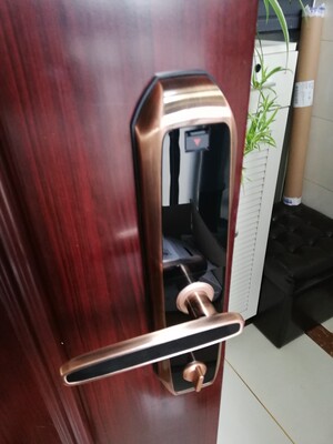 揭秘【选前忠告】鹿客OJJ智能指纹锁怎么样，方便好用吗？