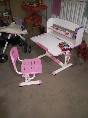 我们有话说:生活诚品儿童书桌和爱果乐哪个质量好?良心对比