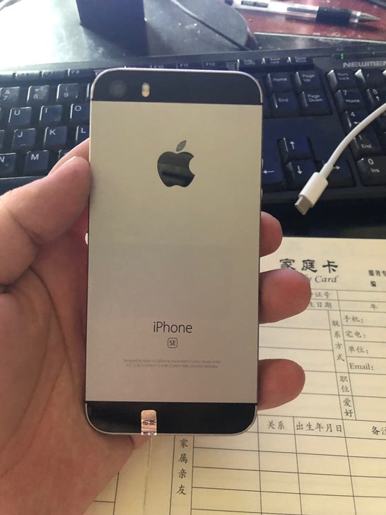 iPhoneSE16g美版无锁