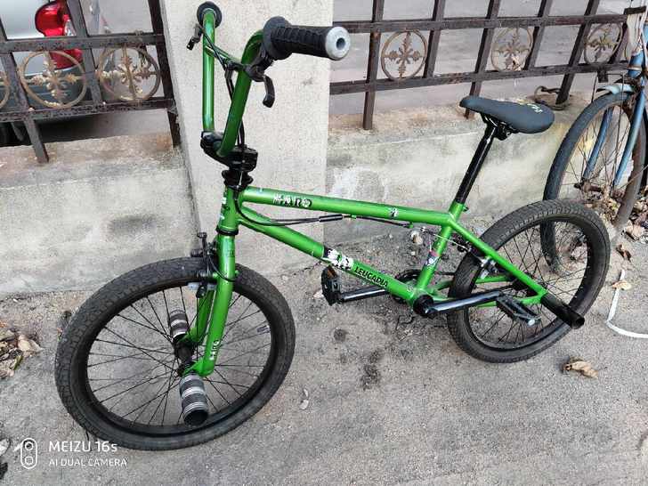 美国HARO正品，小轮车BMX，95新，买回来1年多，没骑过