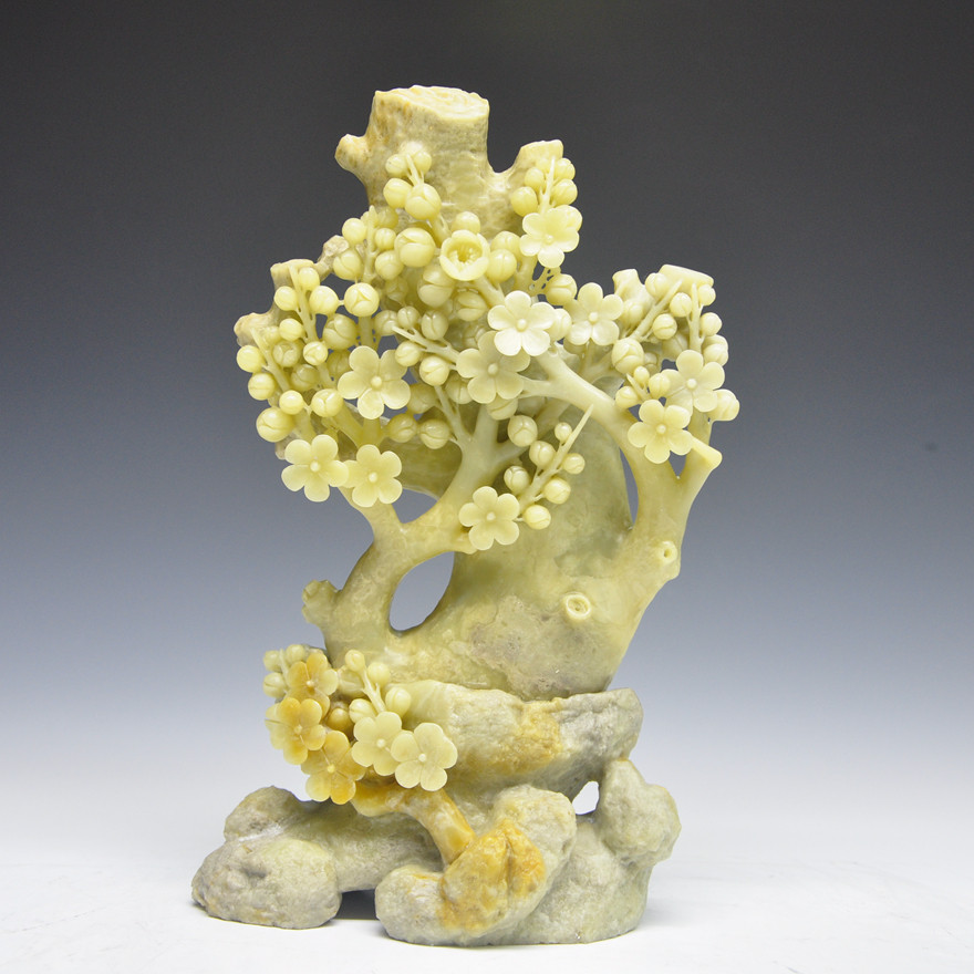 《梅花》 青田石雕摆件 雕工精细 寓意吉祥 乔迁送礼 居家摆放