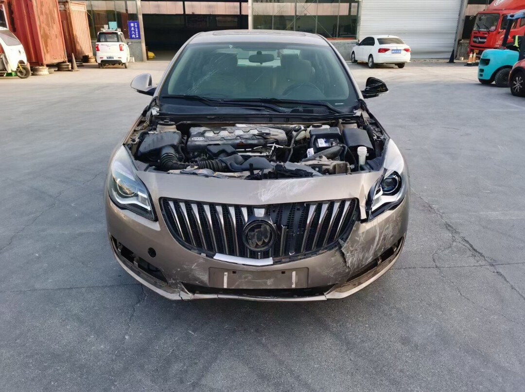 别克君威外壳拆车件谁家有?别克老君威3.0拆车件轮毂