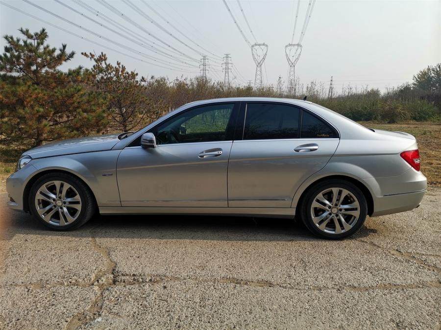 2011-09奔驰c200网络拍卖公告