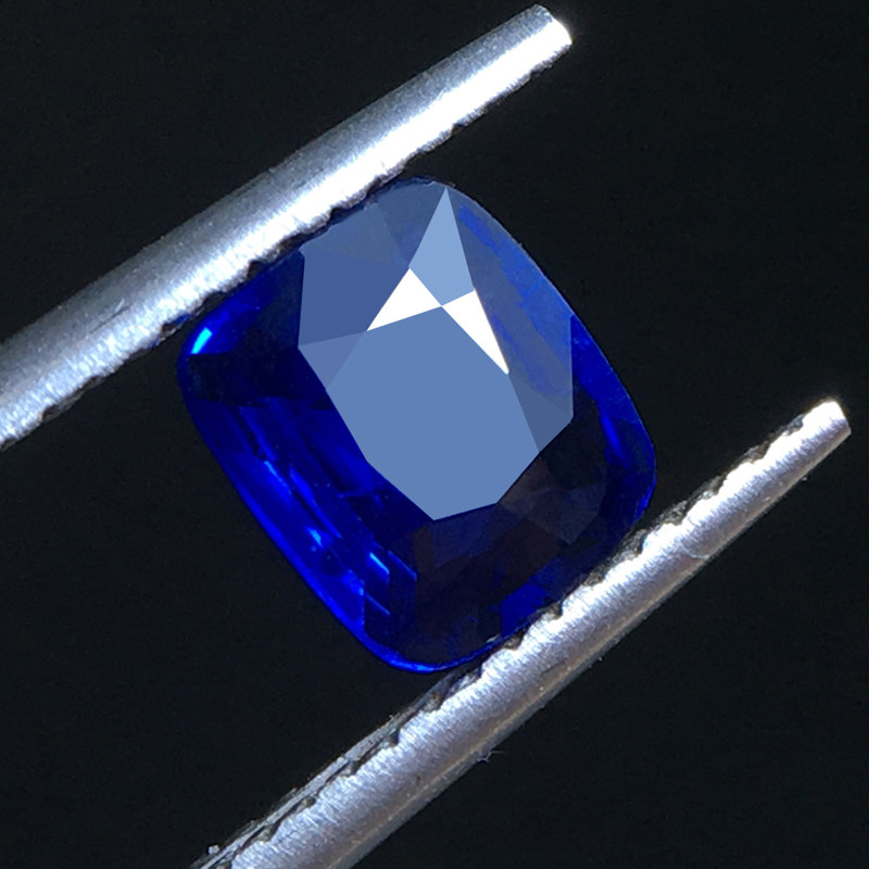 1.10克拉刻面蓝宝石 一品茗石 可设计