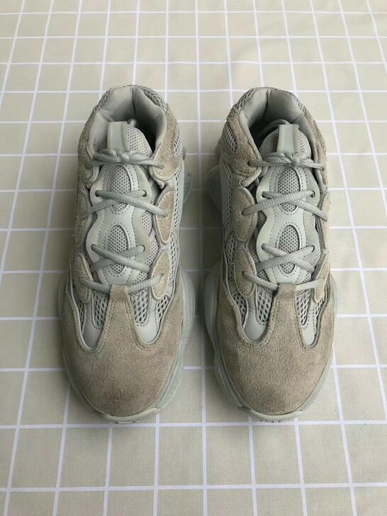 yeezy500海盐盐白，44.5码原盒，成色很好，鞋垫