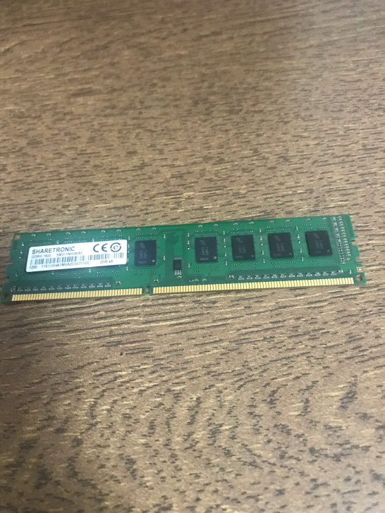 圣创雷克2GDDR313332G台式机内存条1600