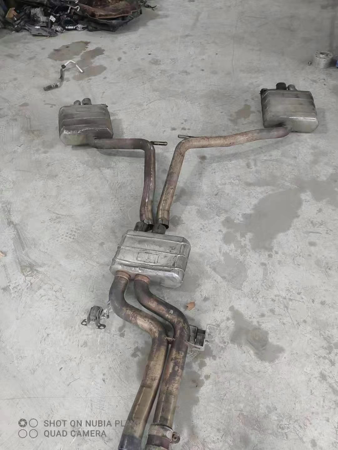 奧迪拆車件排氣