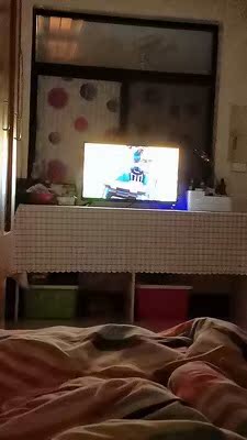 国产电视对比索尼电视哪个更好呢，大家说说优缺点！