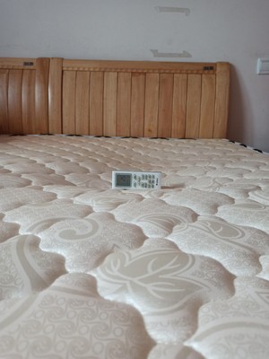 使用一年反馈:宇兰乳胶床垫怎么样?上档次吗?