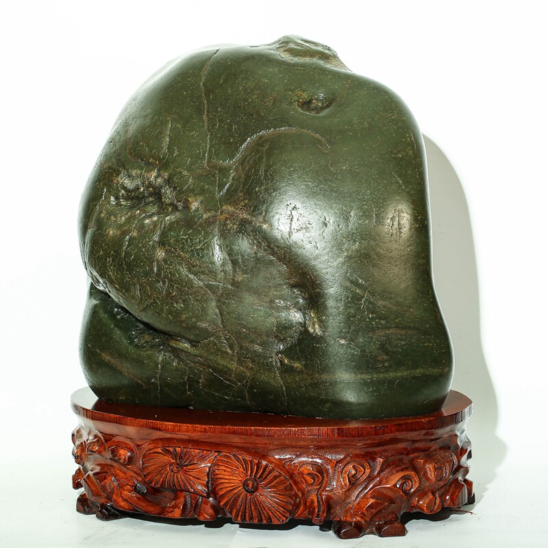 76.3公斤高端收藏 【石来运转】 重磅 无修 和田玉原石青玉摆件