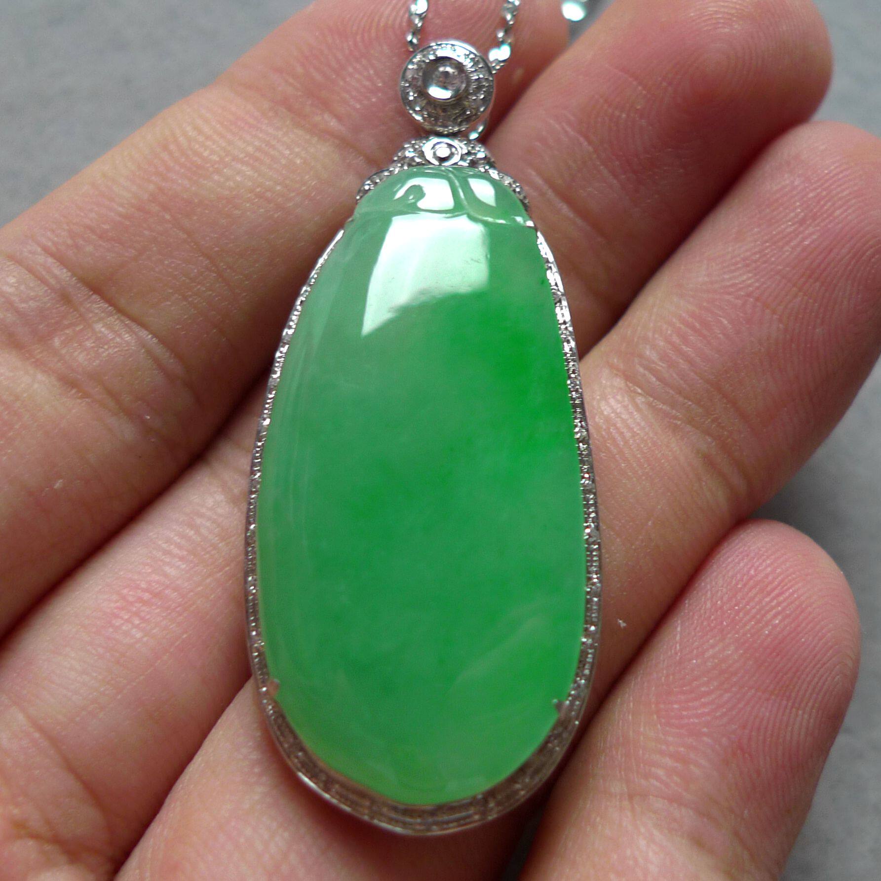 【品质臻品】18k金伴钻石镶缅甸a货翡翠满阳绿饱满福瓜吊坠11.12g