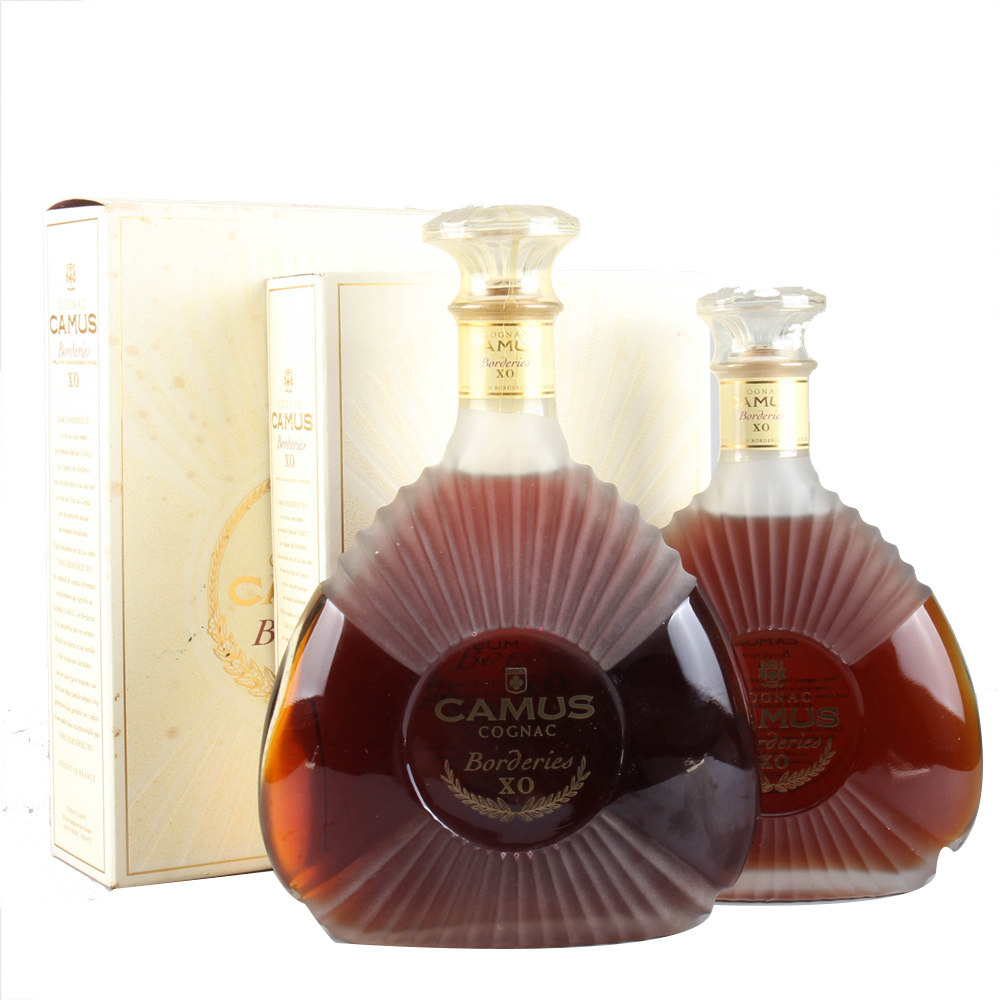 39.2000年代卡慕金花布特妮xo 40度1000/700ml*2拍卖