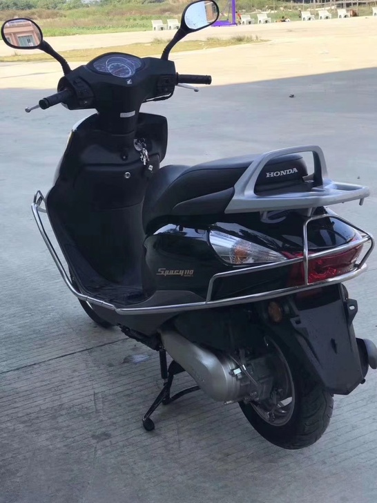 吉首五羊本田新优悦110电喷黑色二手踏板车实车取拍原版原漆_吉首其他