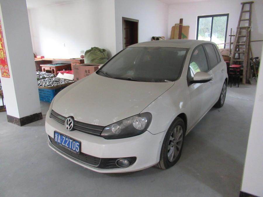 浙az2t05高尔夫牌fv7144tfatg小型轿车一辆网络拍卖公告