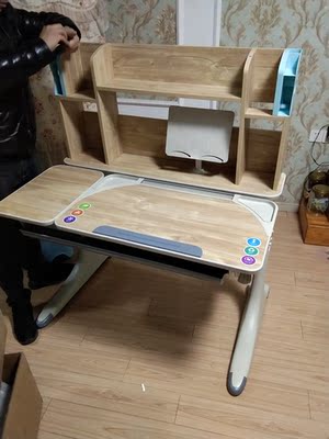 用了一年才选出来的生活诚品儿童学习桌好用吗?孩子喜欢吗