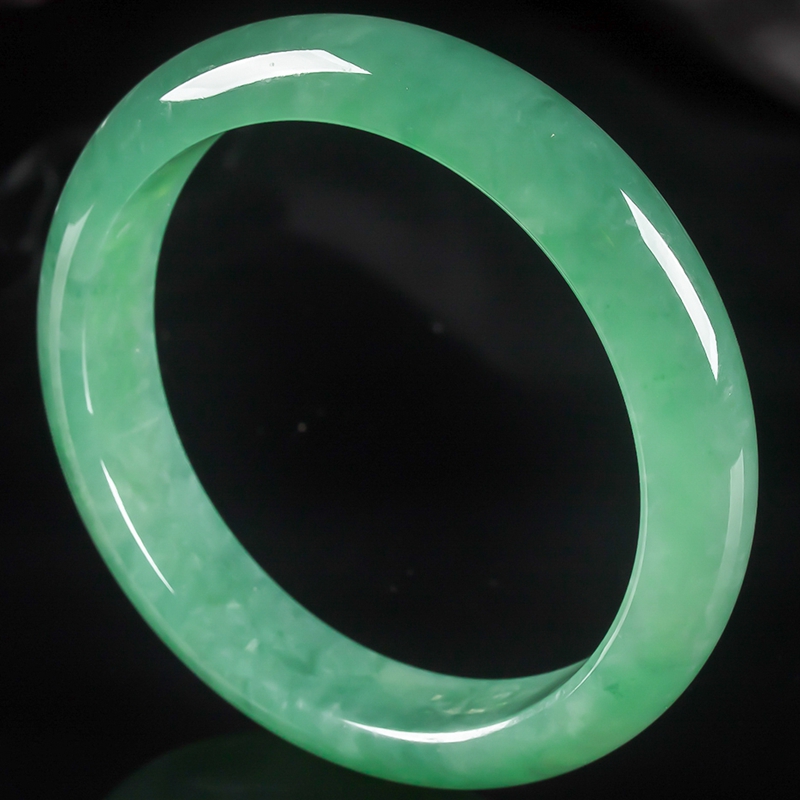 0mm 缅甸a货满色正装翡翠手镯55.58克