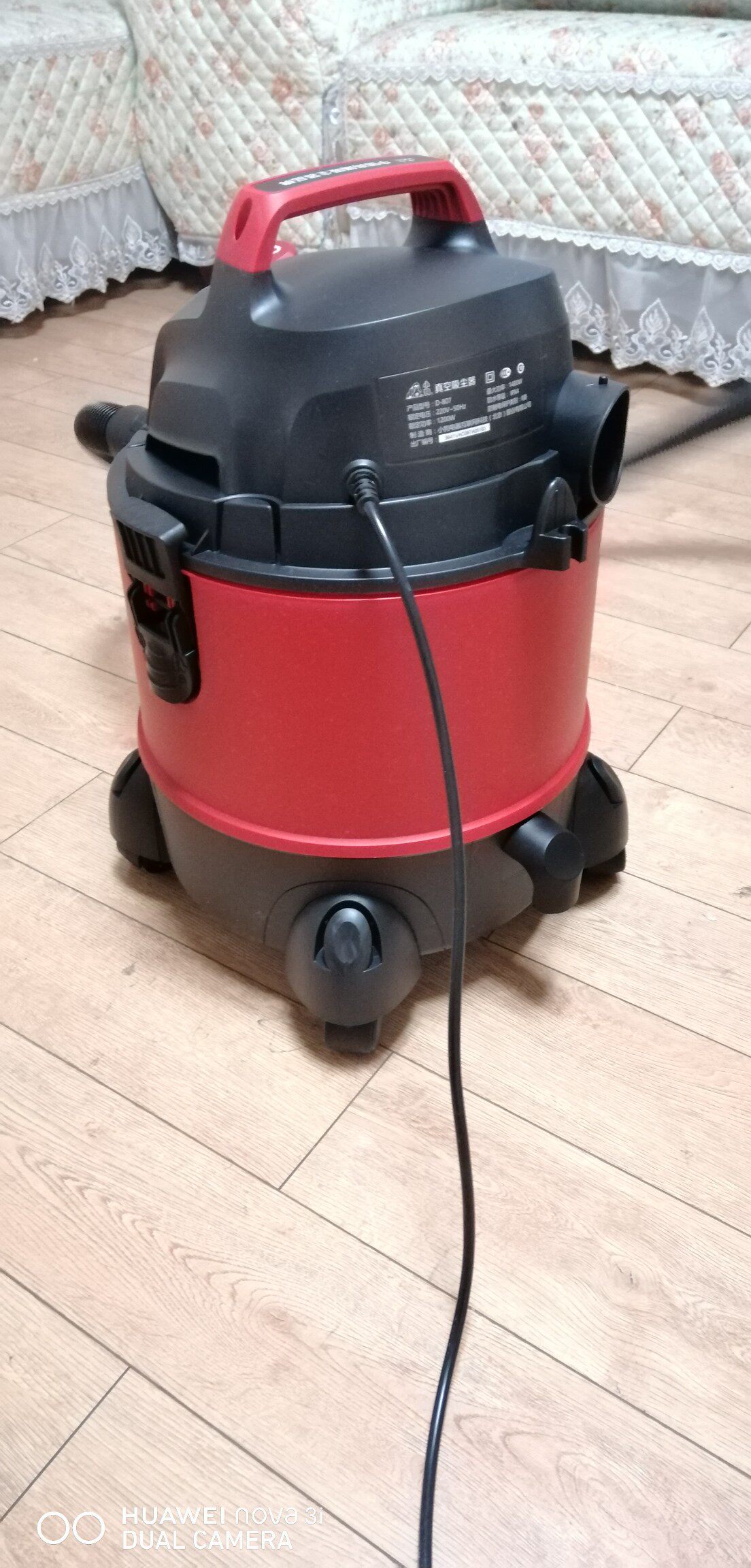 【特别报道】小狗d-807暴黑bh-vc- 601小狗吸尘器家用小型大质量好吗?