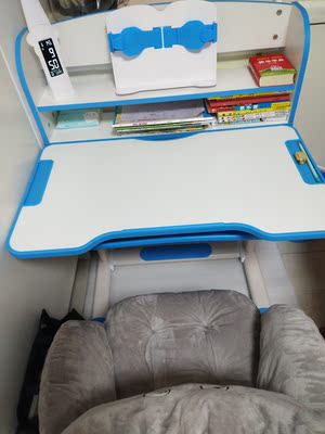用了一年才选出来的生活诚品儿童学习桌好用吗?孩子喜欢吗