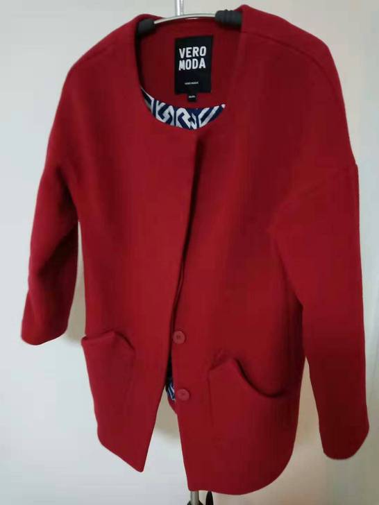 VEROMODA红色呢子大衣，九分袖，尺码160，衣长75c