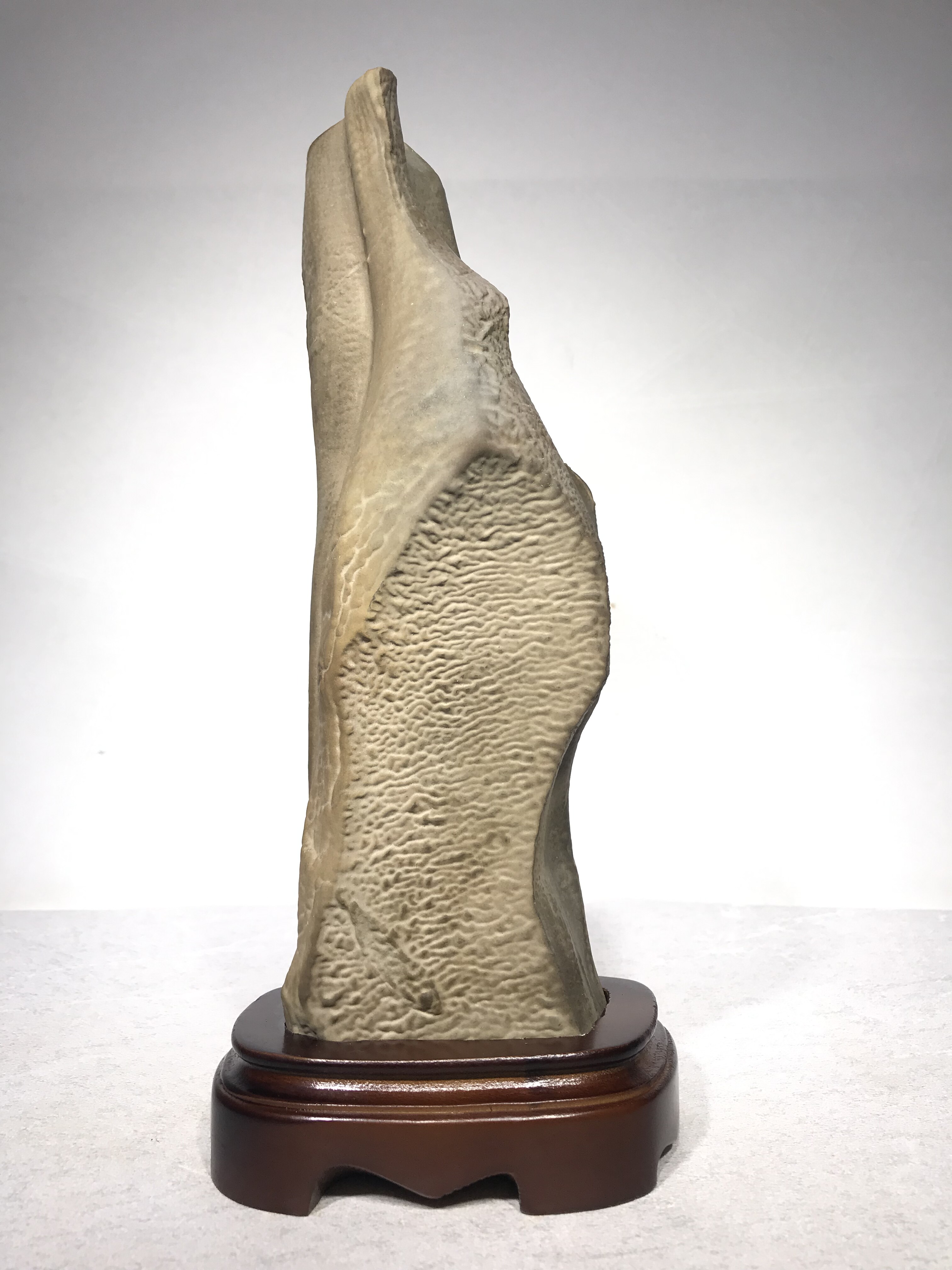 f134 温柔女子/天然泥石/新疆戈壁石/镇宅风水文房奇石摆件