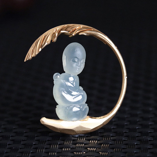 拍卖 天然a货老坑翡翠18k金伴钻镶嵌小沙弥吊坠9.84g