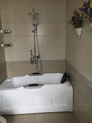 我想问一下,梦妃独立式亚克力浴缸质量怎么样?能用多久?