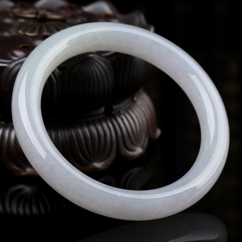 翡翠玉手镯天然a货冰糯种水润白圆条正圈拍卖圈口54.3mm48.26g