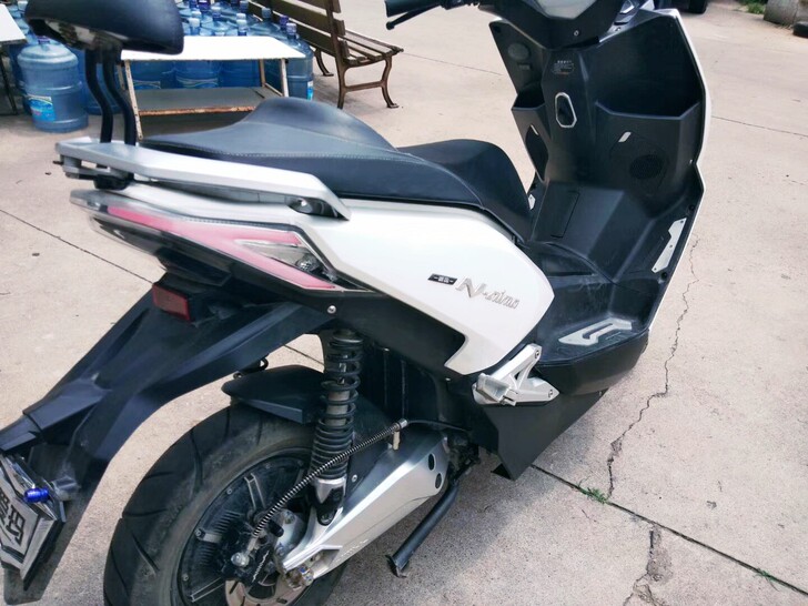 葫芦岛爱玛剑齿虎x6,72伏32ah电池,两年车,原价7000 ,_葫芦岛其他交通