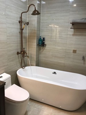 别看表面：果敢独立式亚克力浴缸怎么样?值得买吗?