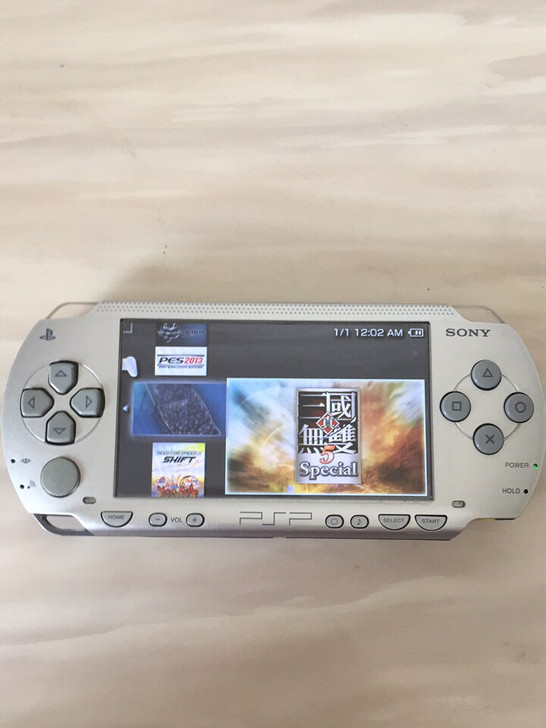 psp1000psp游戏机完美破解带32G卡索尼游戏机掌机。