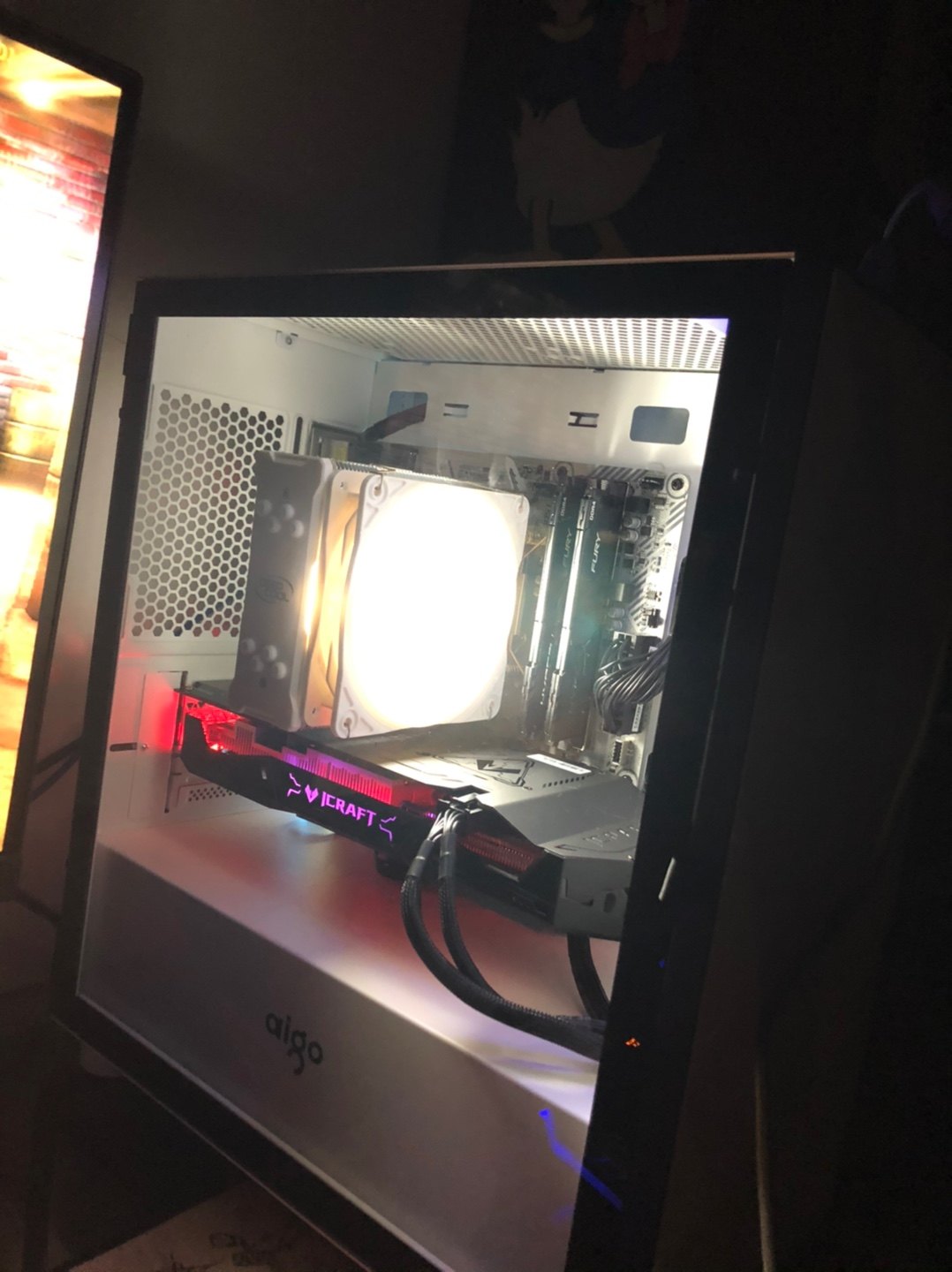 aigo爱国者机箱yogom1好不好爱国者yogom1一用就知道看看网友亲身评价