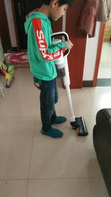 小狗吸尘器跟美的哪个好，告诉大家真相哪个更好用呢？