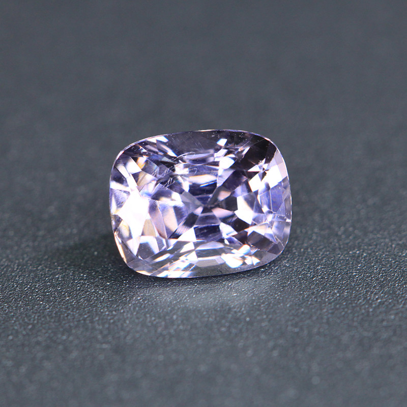 28ct 天然缅甸曼辛尖晶石 6728 d w