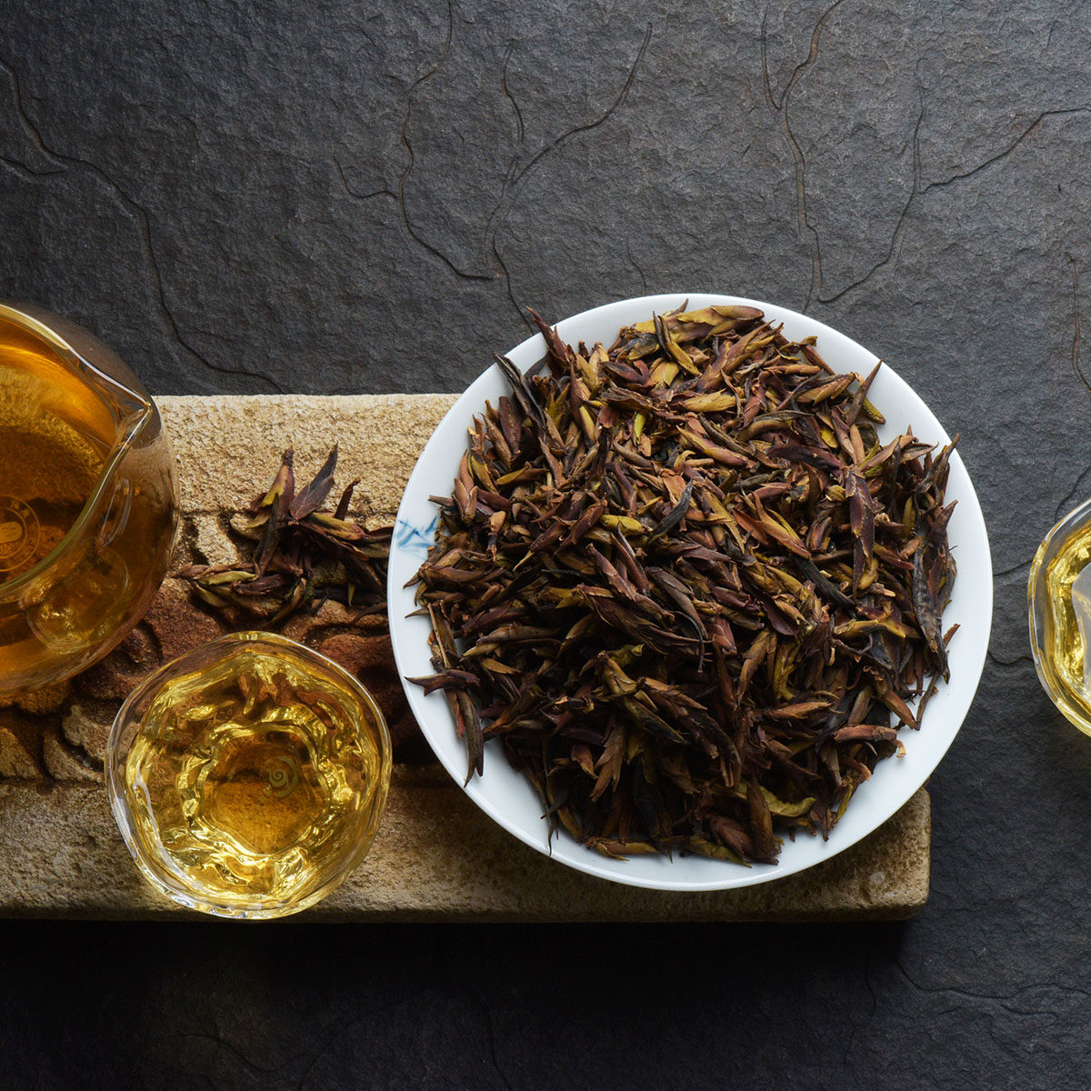 1斤 勐库大雪山野生芽孢 2019年临沧明前春茶芽苞滇红茶500g