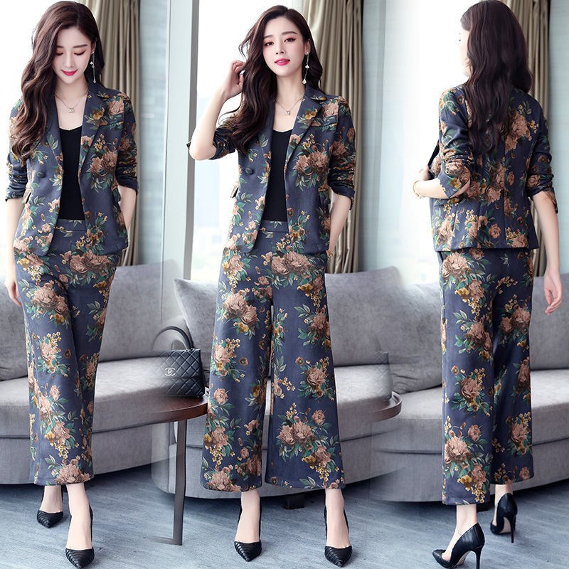 洋气花色小西装套装女秋装2020新款修身外套阔腿裤时尚西服两件