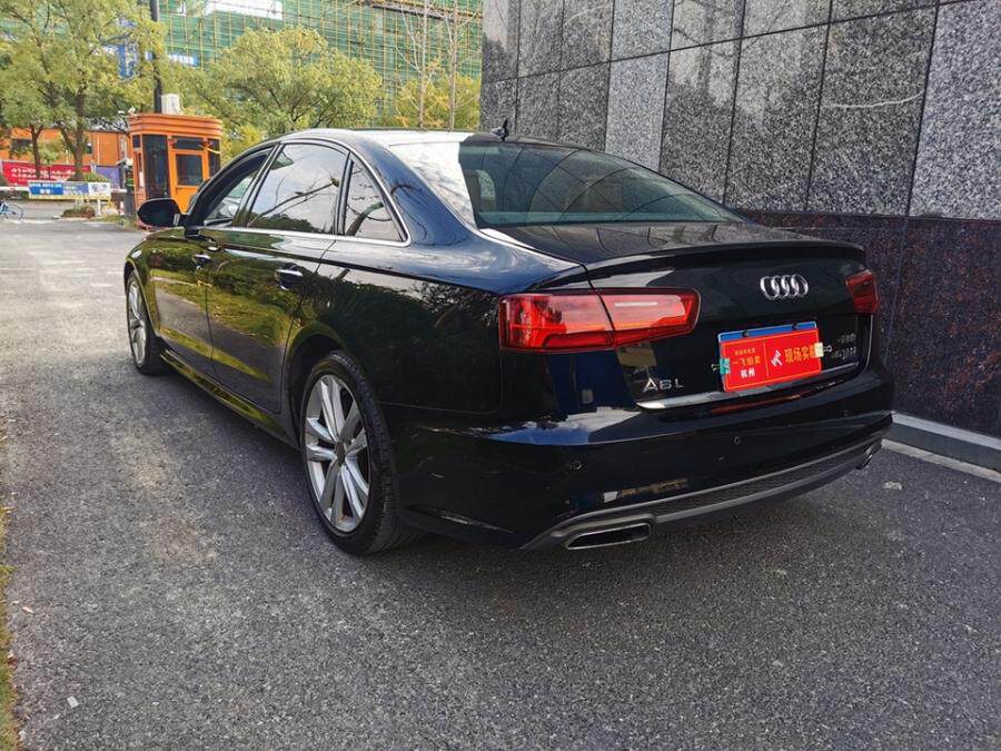 18款奥迪a6l3.0tdct网络拍卖公告