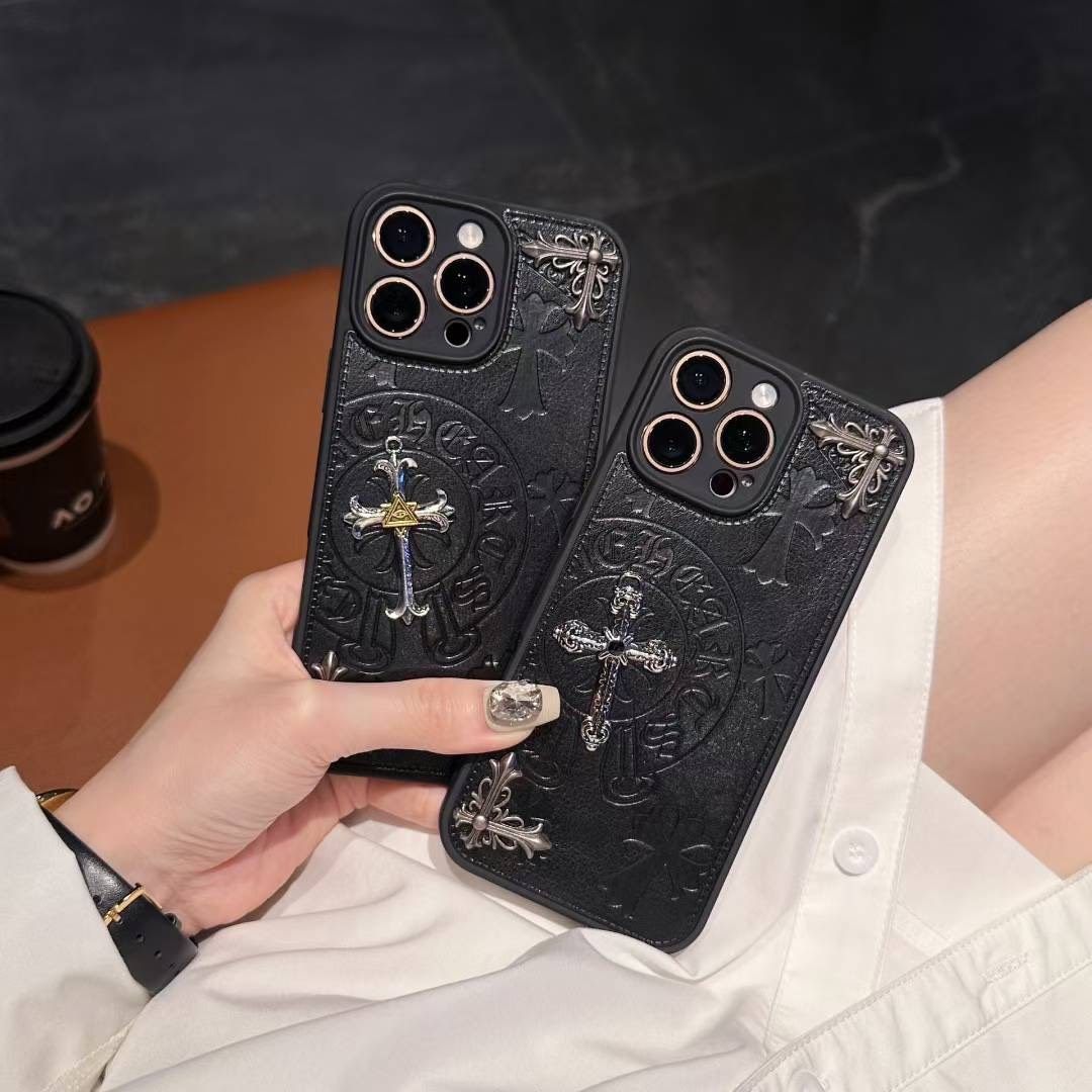 暗黑系苹果手机壳，克罗心金属标立体设计，酷炫潮牌款2025