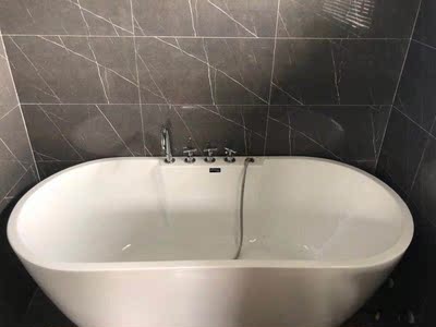 大家使用科泽独立式亚克力浴缸好用吗?分析质量差不差呢?