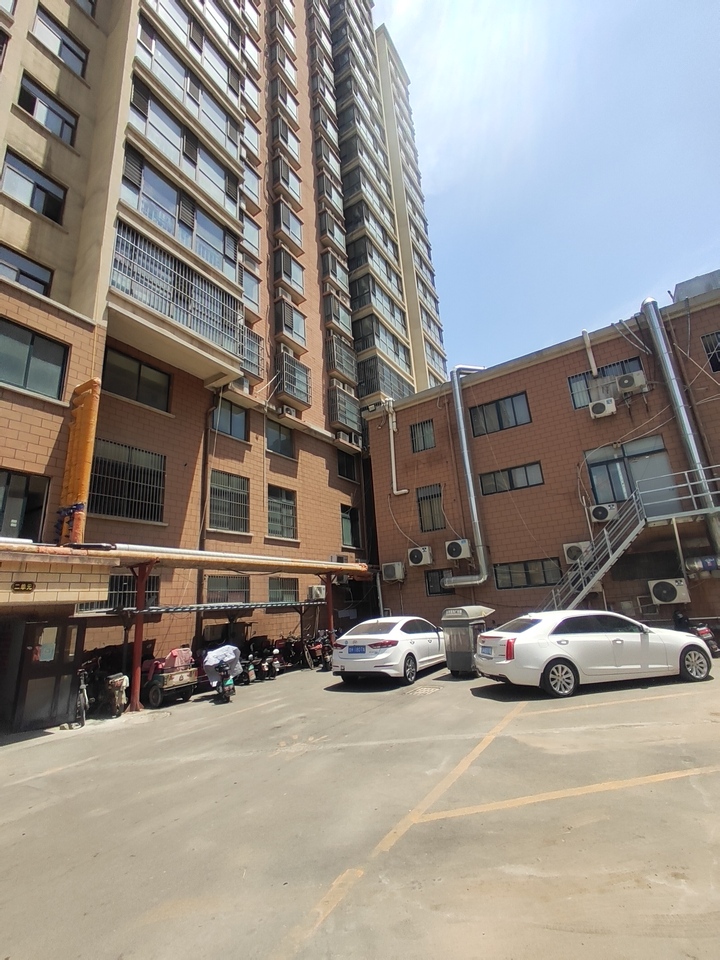 嘉样正信购物广场:建设路与麒麟街交叉路口西北侧(麒麟嘉居);商场嘉祥