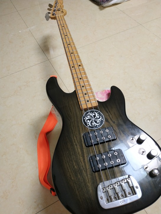 GL贝斯bass美产L2000（六螺钉拴接款）