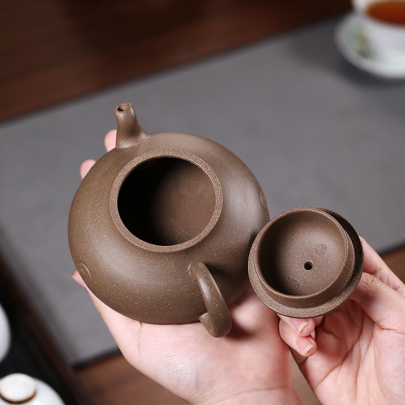 宜兴藏砂紫砂壶  降价拍 降至1元 有点花泥 国助工陈老师 踏浪玉笠壶