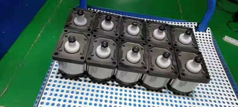 Замена шестеренчатого насоса Casappa PLP20.14D