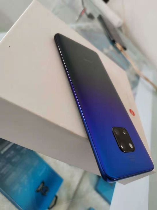 华为mate20pro8 128全网通UD版九成新