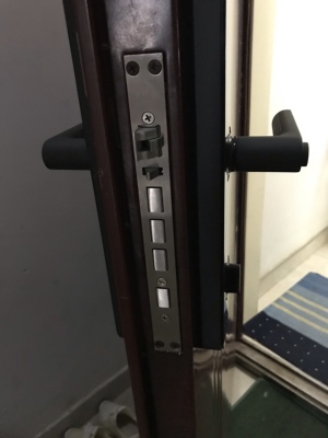 说说loock指纹锁是小米吗，两个品牌有什么关系？有区别么？