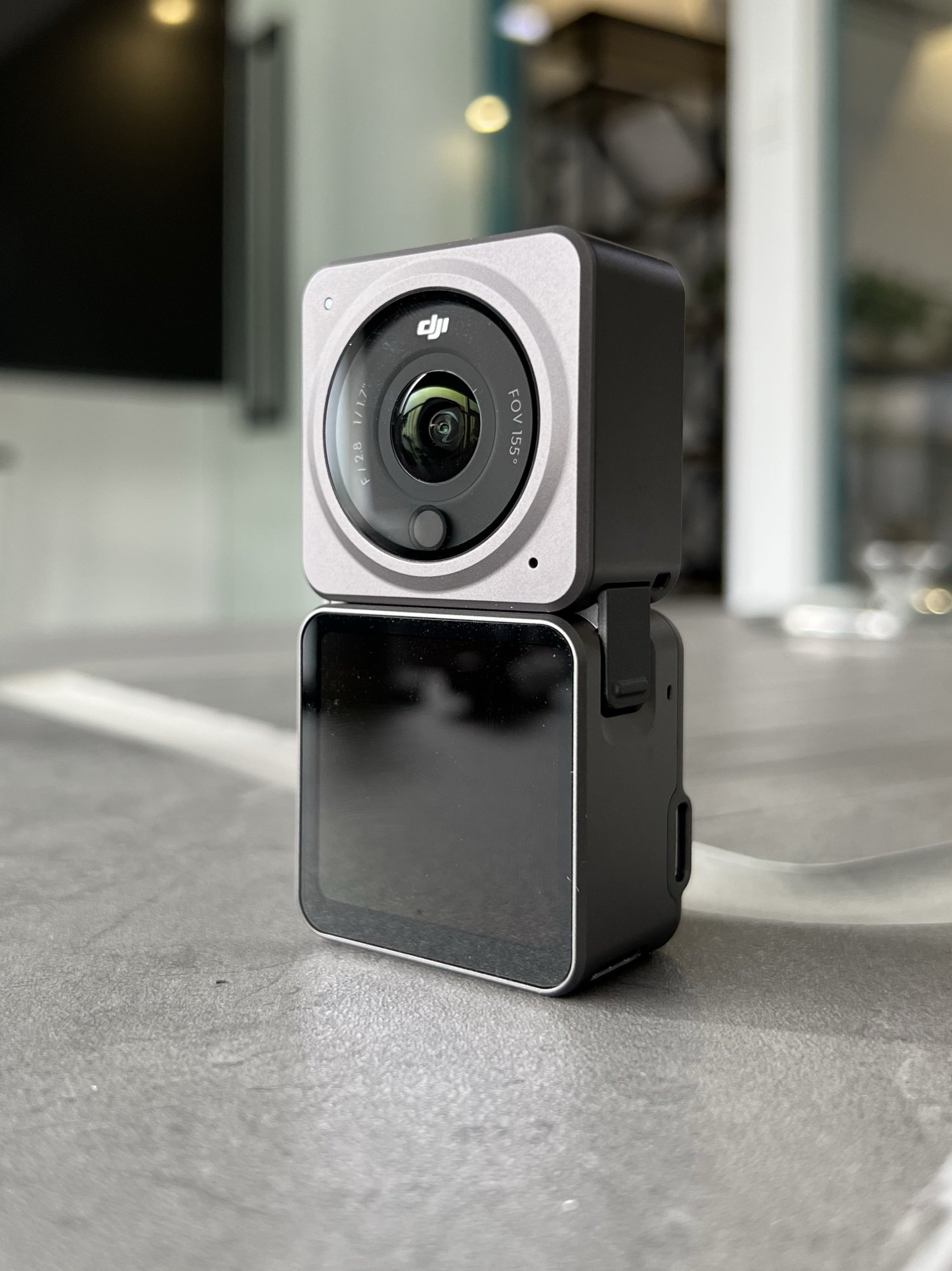 大疆灵眸磁吸运动相机3000元左右送女生数码礼物