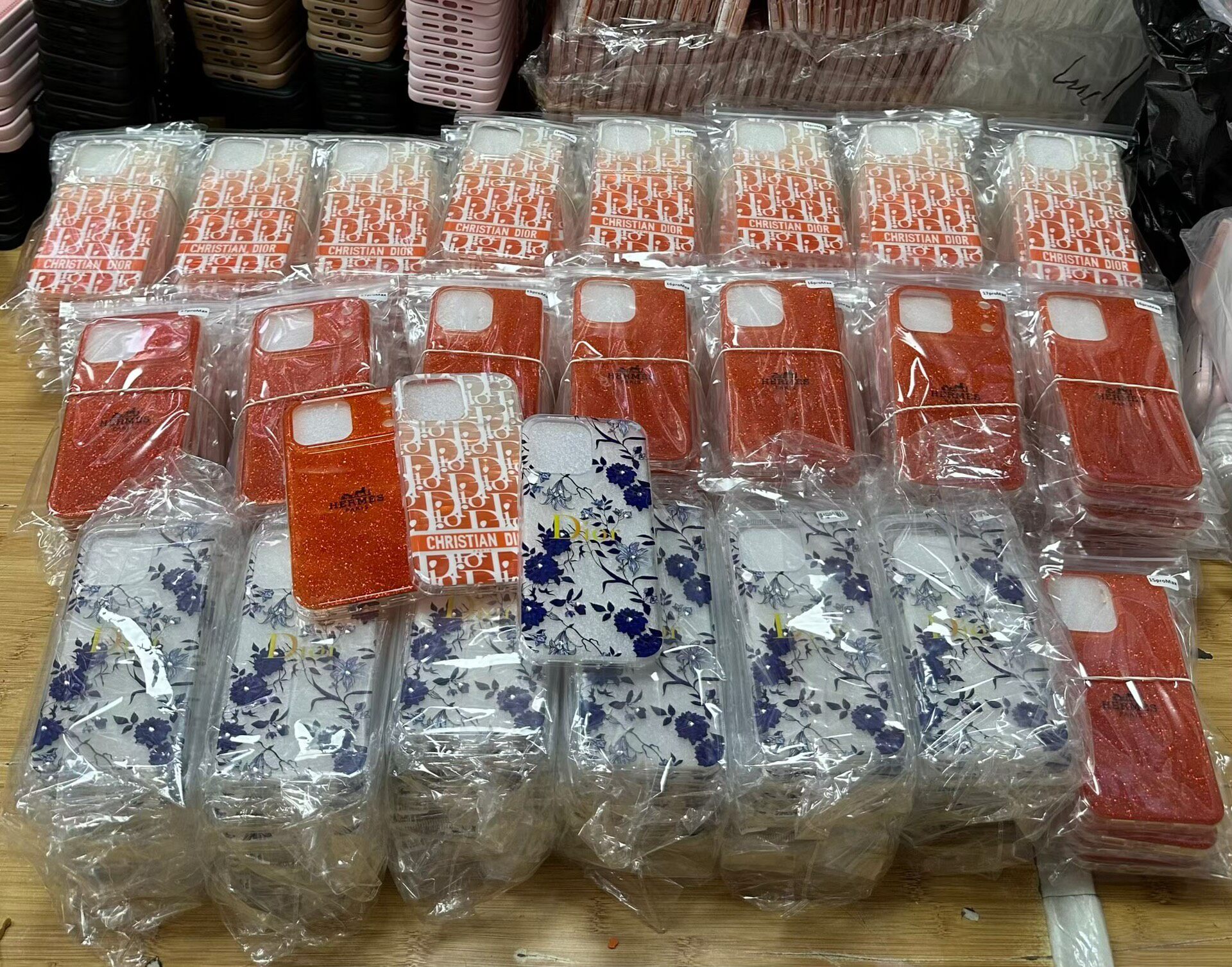 实拍全新 轻奢爱马仕橙 闪粉贝壳纹D家手机壳