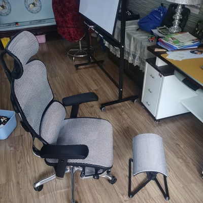 椅子傲风的好还是迪锐克斯，用户体验揭秘